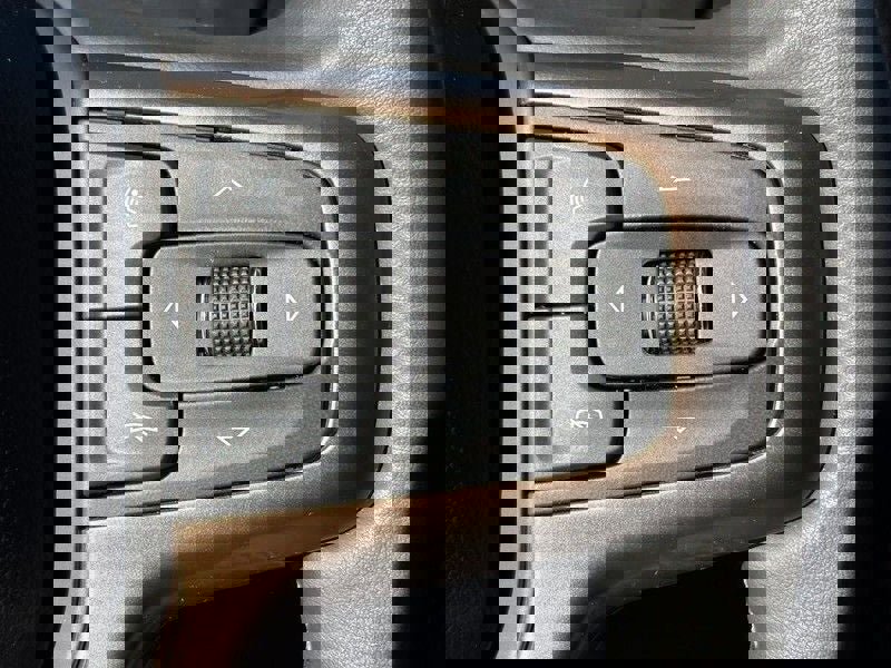 Used 2023 Chevrolet Silverado 3500 High Country image 18