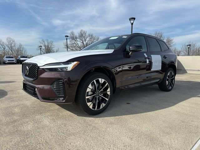 New 2026 Volvo XC60 B5 Plus w/ Climate Package AWD/4WD image 3