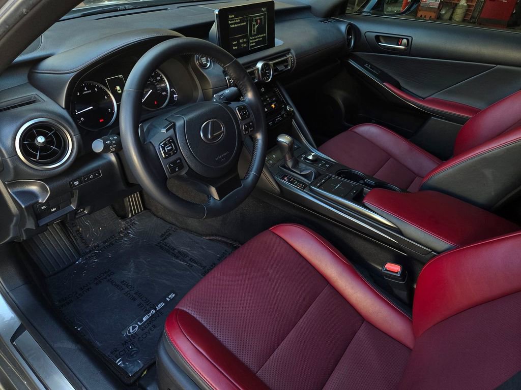 Used 2022 Lexus IS 300 300 w/ Premium Package image 9