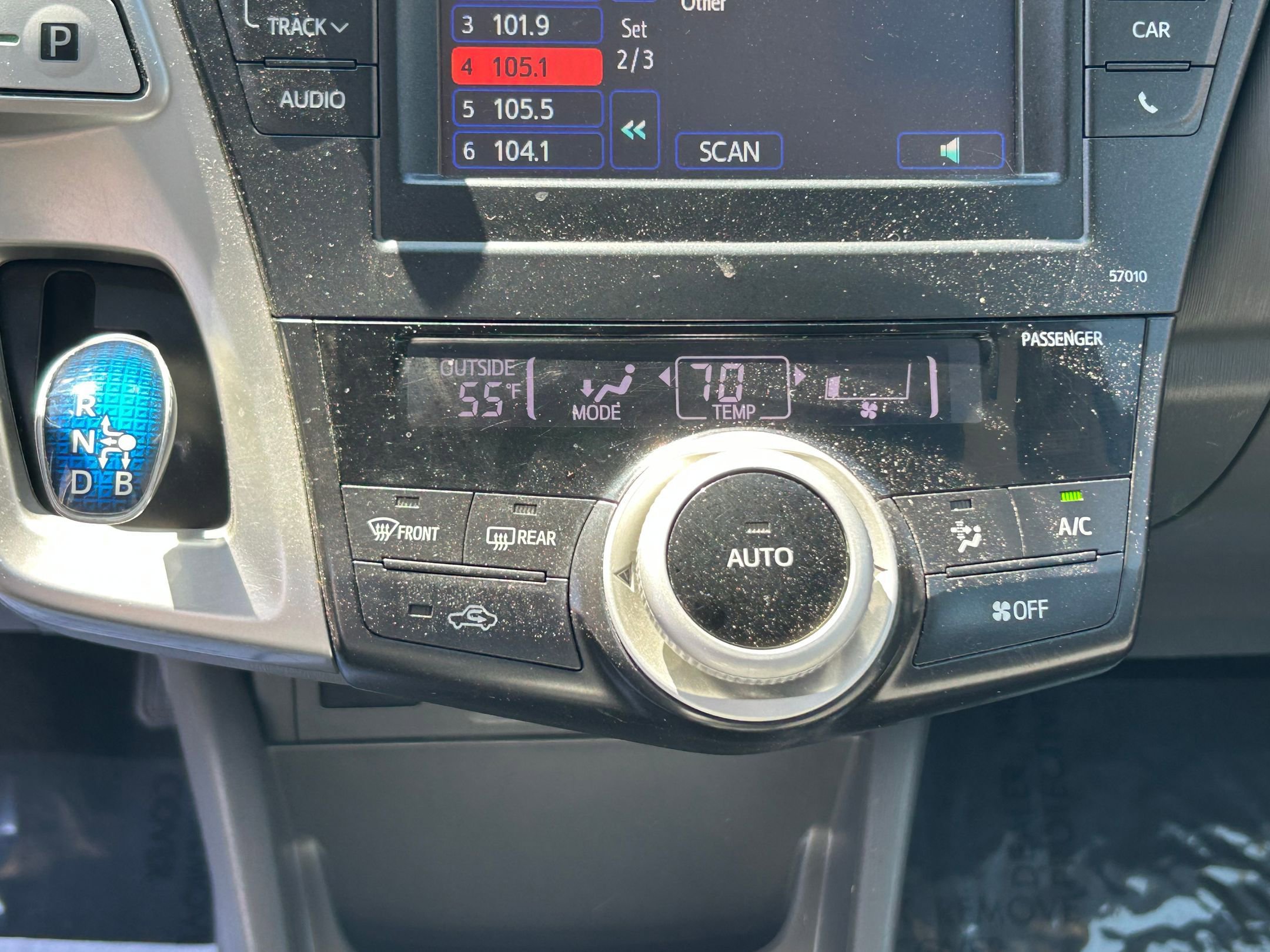 Used 2012 Toyota Prius V Two image 19