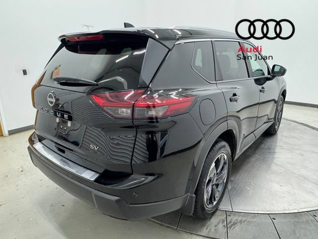 Used 2024 Nissan Rogue SV w/ SV Premium Package FWD image 37