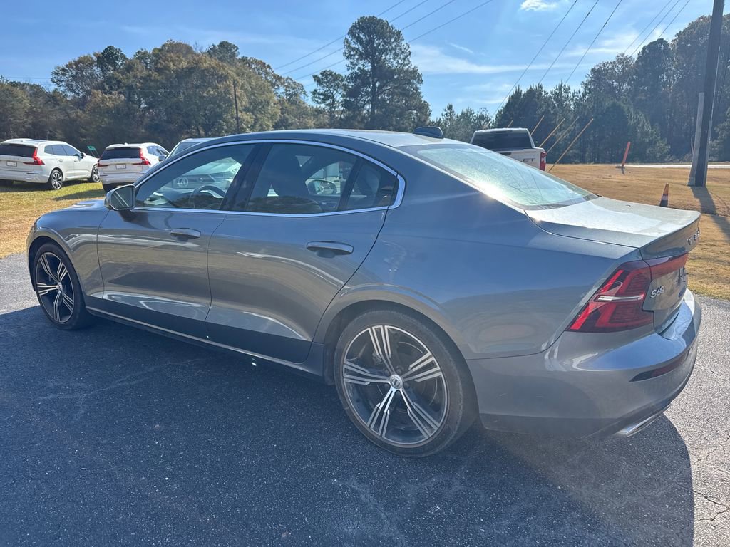 Used 2020 Volvo S60 T5 Inscription image 3
