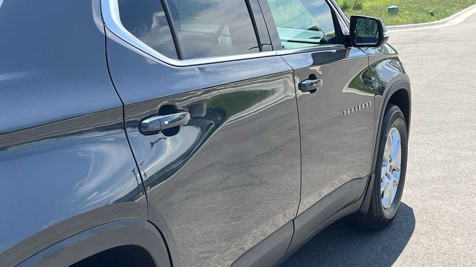 Used 2019 Chevrolet Traverse LT AWD/4WD image 21