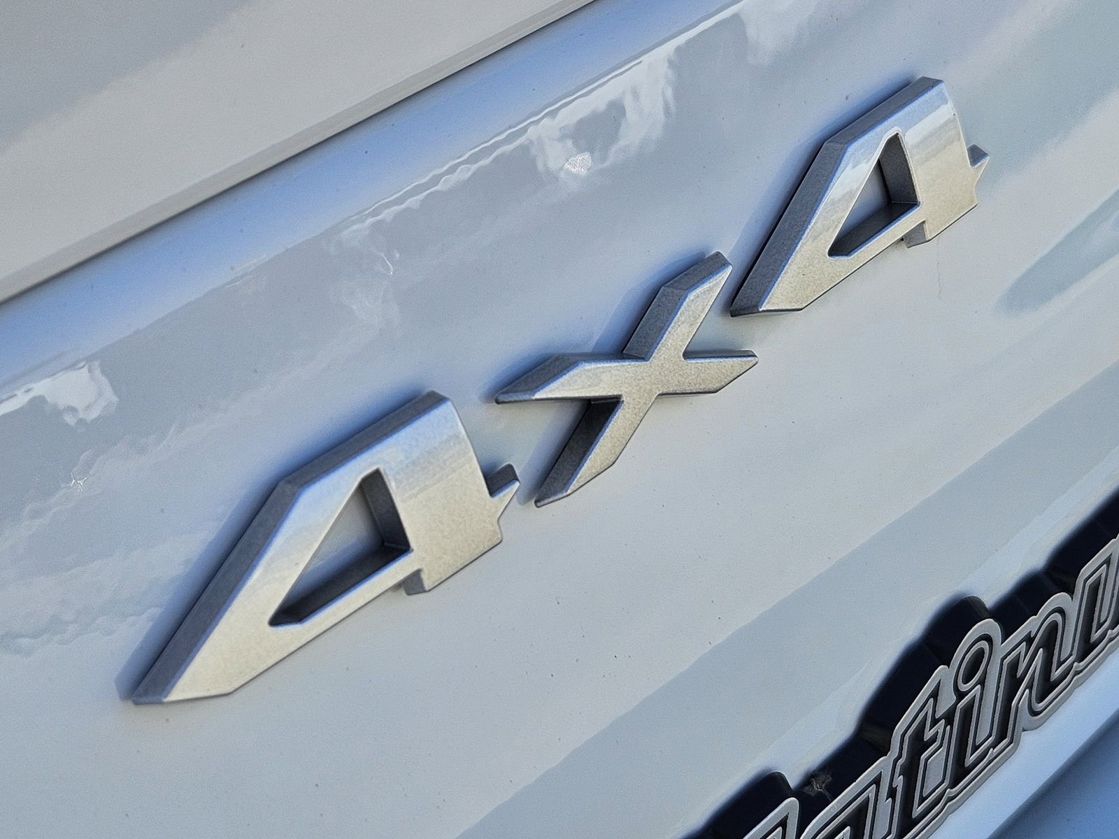 New 2025 Jeep Grand Cherokee Summit image 13