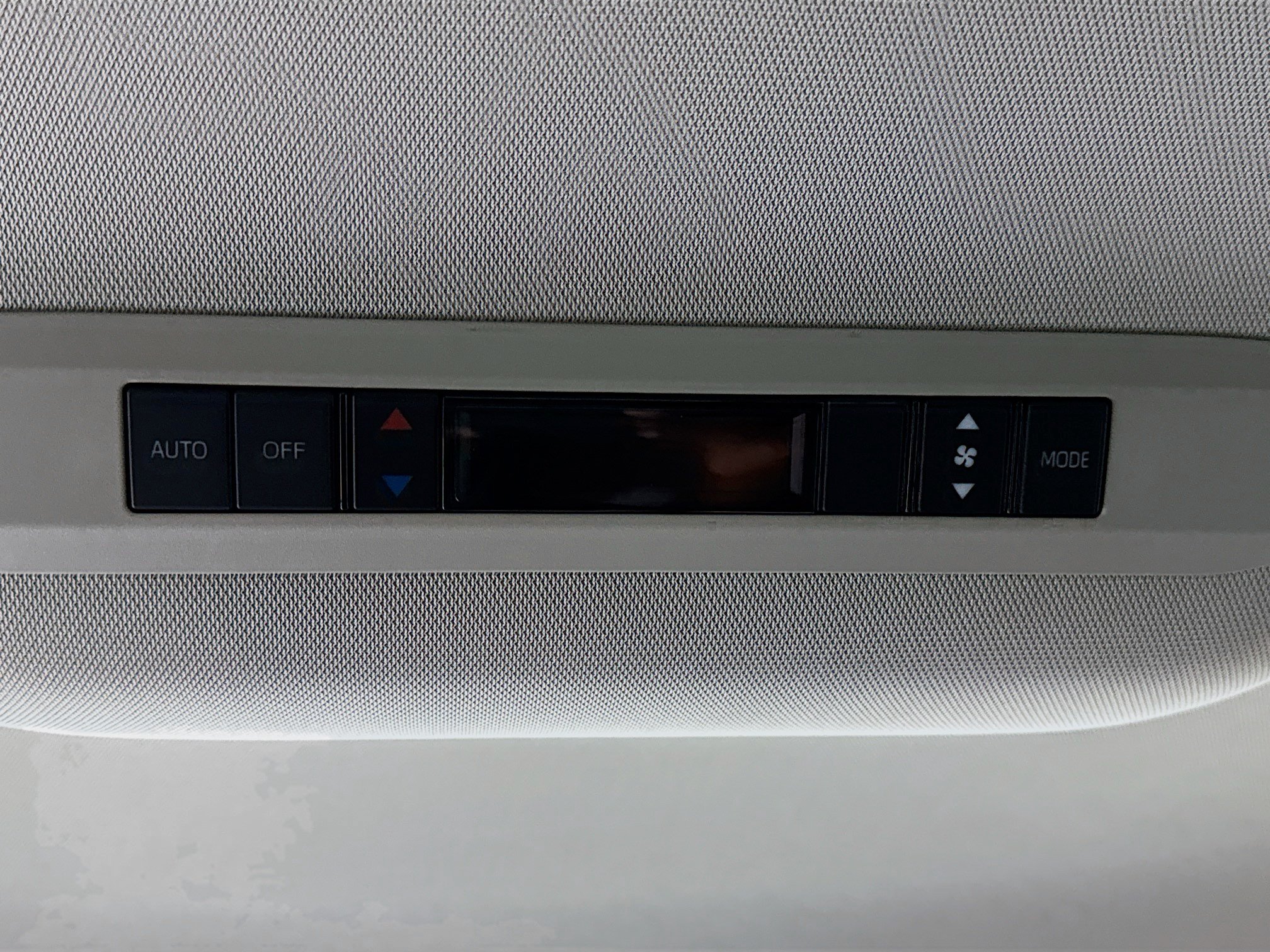 Certified 2026 Toyota Sienna LE FWD image 24