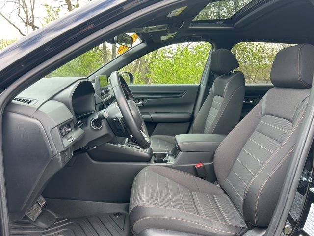 Used 2025 Honda CR-V Sport image 9