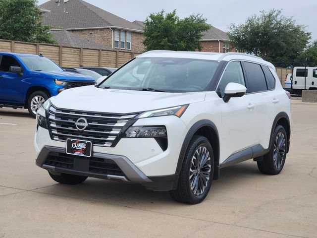 Used 2025 Nissan Rogue SL w/ Tech Package FWD image 12