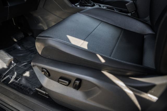 Used 2018 Volkswagen Tiguan SE image 31