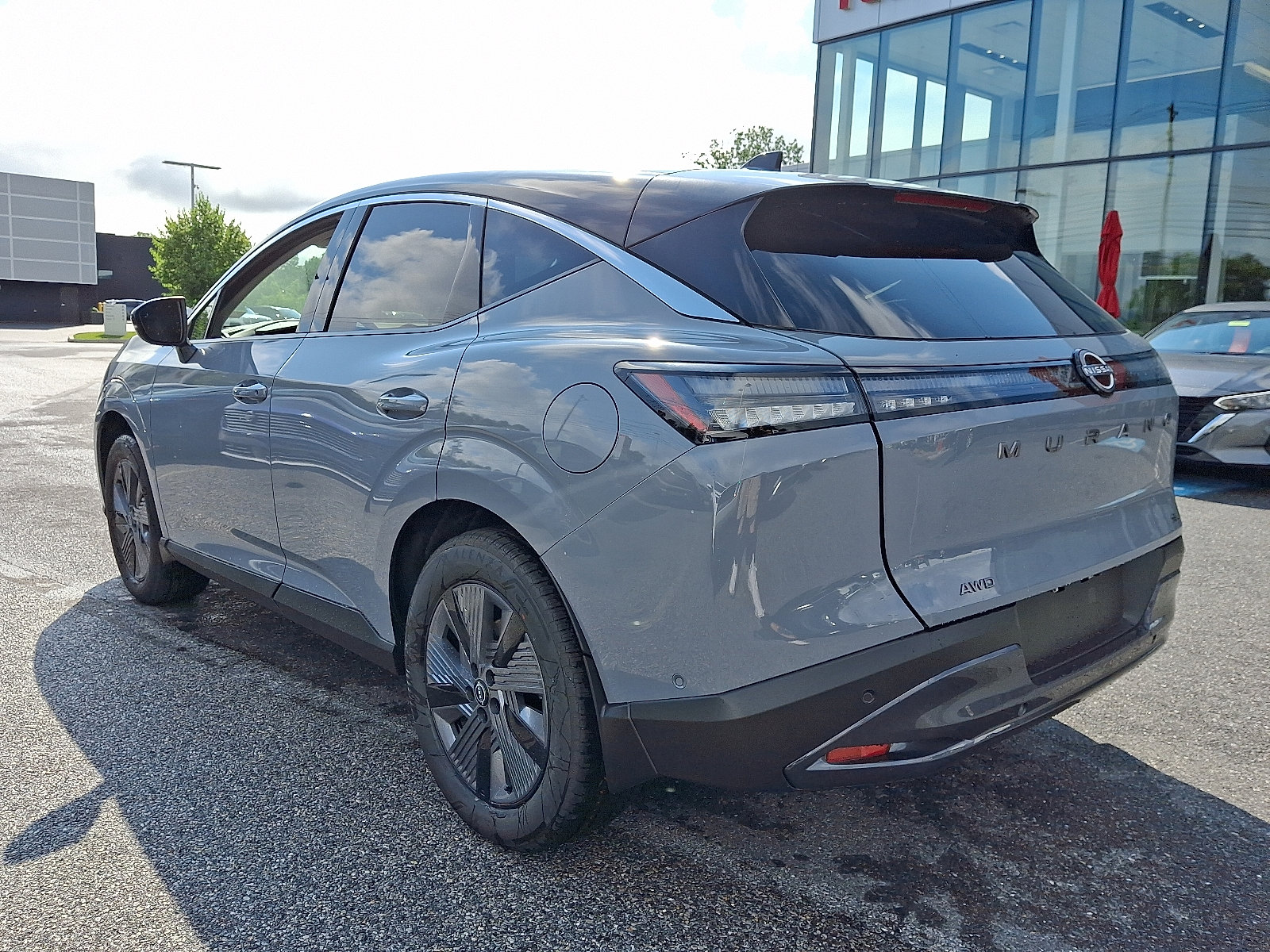 Used 2025 Nissan Murano SL image 3