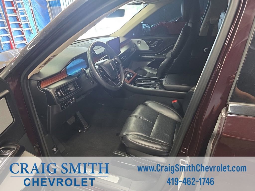 Used 2023 Lincoln Aviator Reserve w/ Equipment Group 201A AWD/4WD image 9