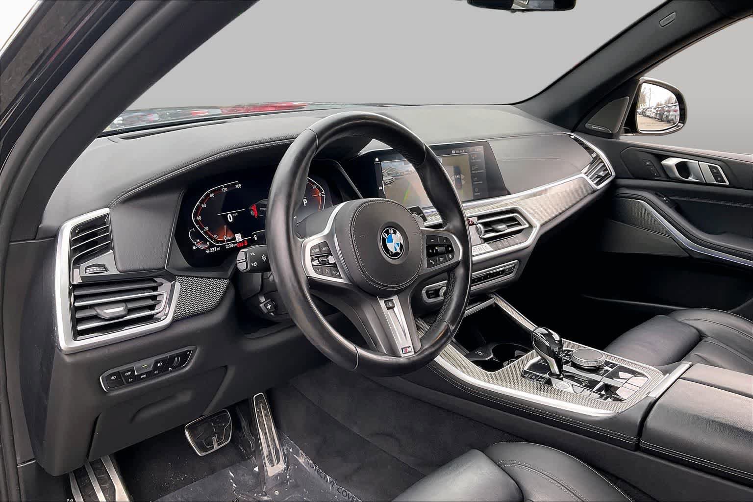 Used 2021 BMW X5 xDrive40i w/ M Sport Package AWD/4WD image 17