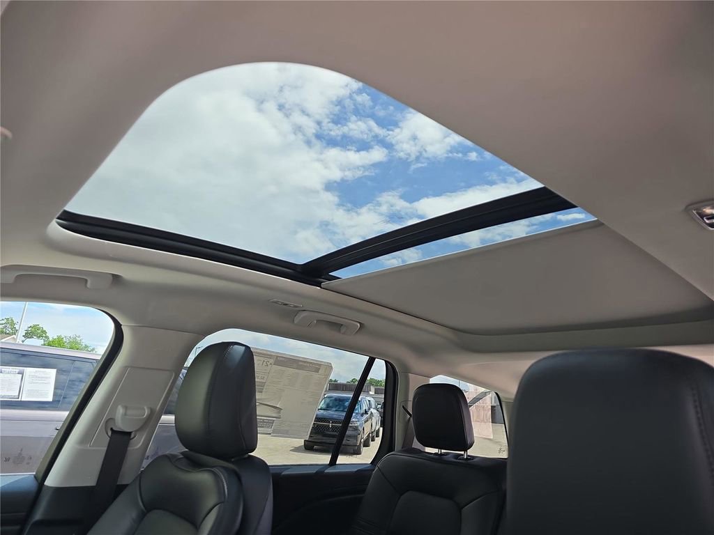 New 2026 Lincoln Aviator 2WD w/ Jet Appearance Package image 24