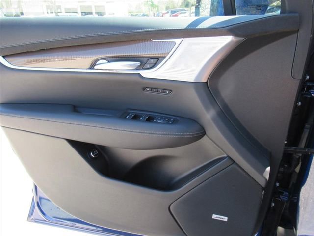 Certified 2024 Cadillac XT6 Sport w/ Platinum Package image 22