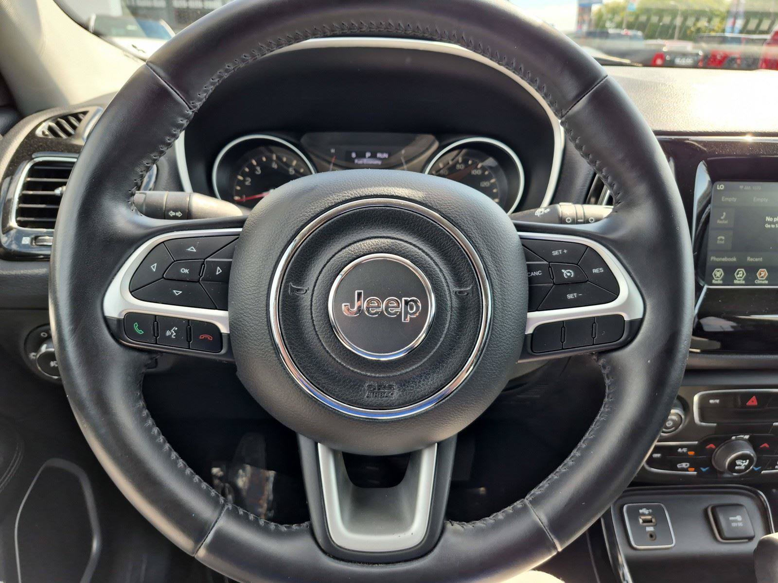 Used 2019 Jeep Compass Latitude FWD image 28