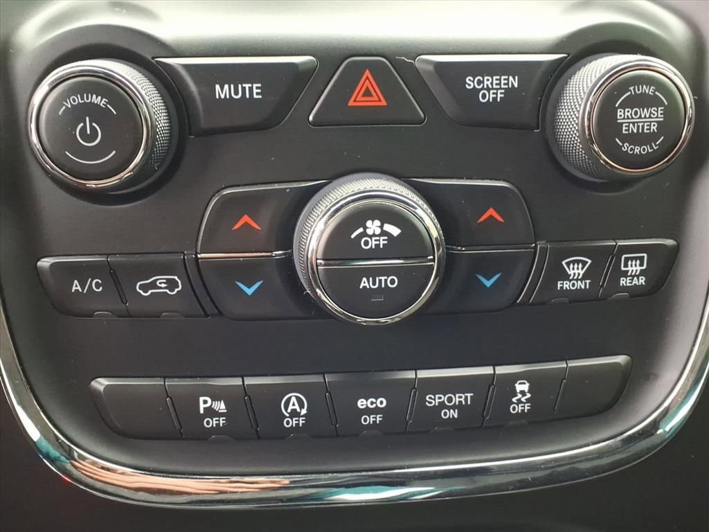 Used 2018 Dodge Durango SXT w/ Quick Order Package 2BB image 8