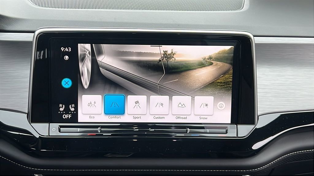 New 2026 Volkswagen Atlas Cross Sport SE image 17