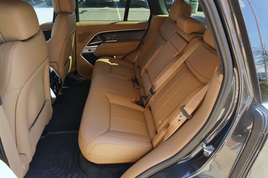 New 2026 Land Rover Range Rover SE AWD/4WD image 29