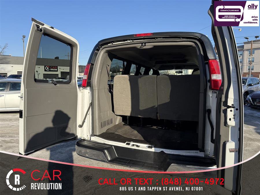 Used 2017 Chevrolet Express 2500 LT w/ LT Preferred Equipment Group image 7