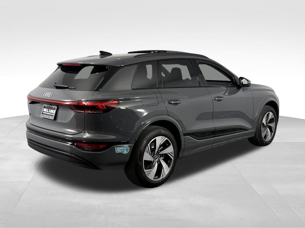 Used 2025 Audi Q6 e-tron Premium Plus w/ Premium Plus AWD/4WD image 7