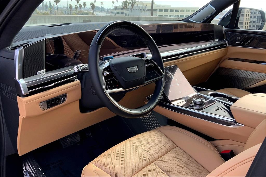 New 2025 Cadillac Escalade IQ Luxury 2 image 9