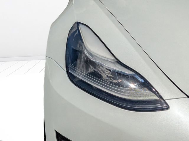 Used 2022 Tesla Model 3 Performance image 9