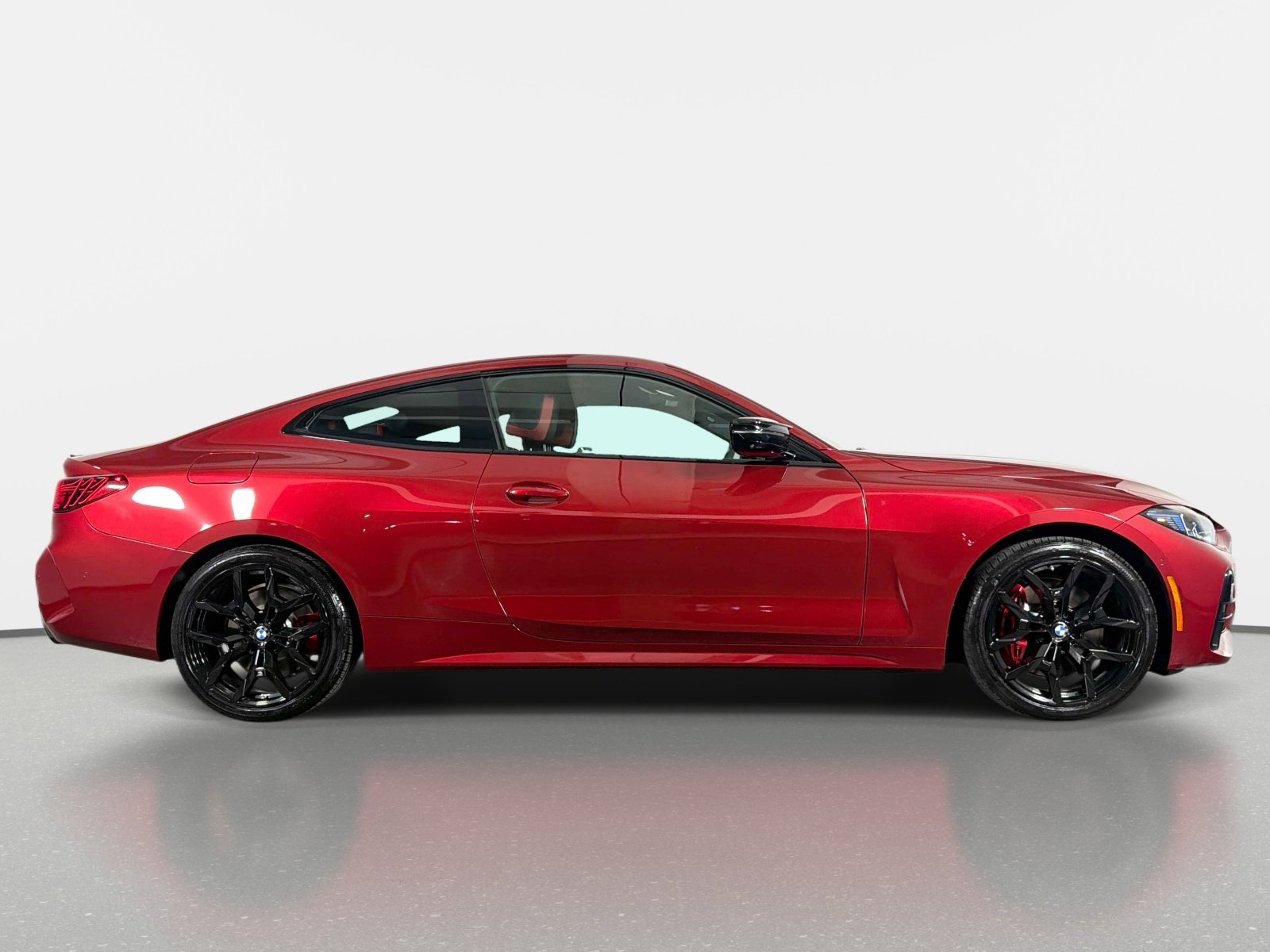 Used 2026 BMW 440i xDrive Coupe w/ Premium Package AWD/4WD image 2