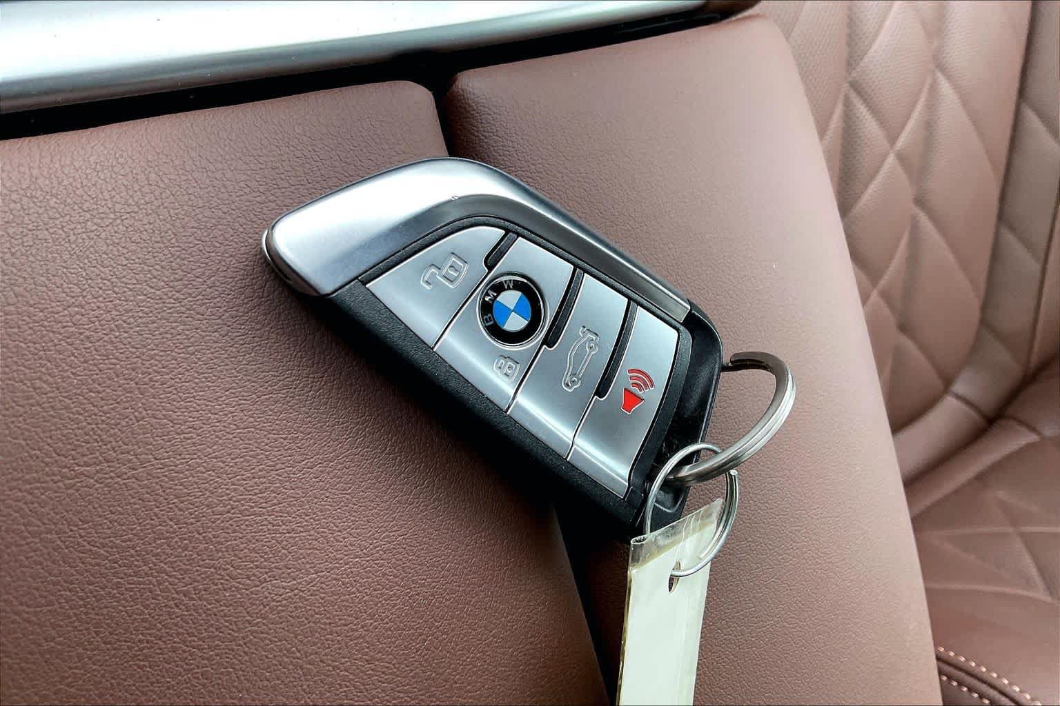 Used 2023 BMW X5 xDrive40i w/ Premium Package AWD/4WD image 14