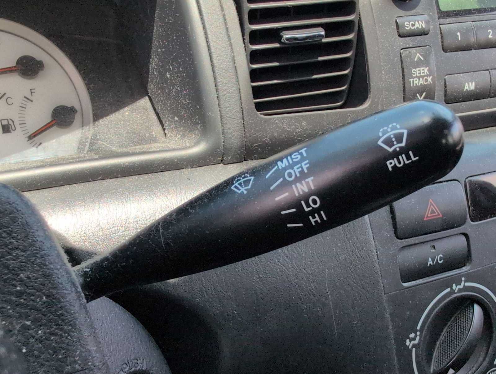 Used 2005 Toyota Corolla FWD image 22
