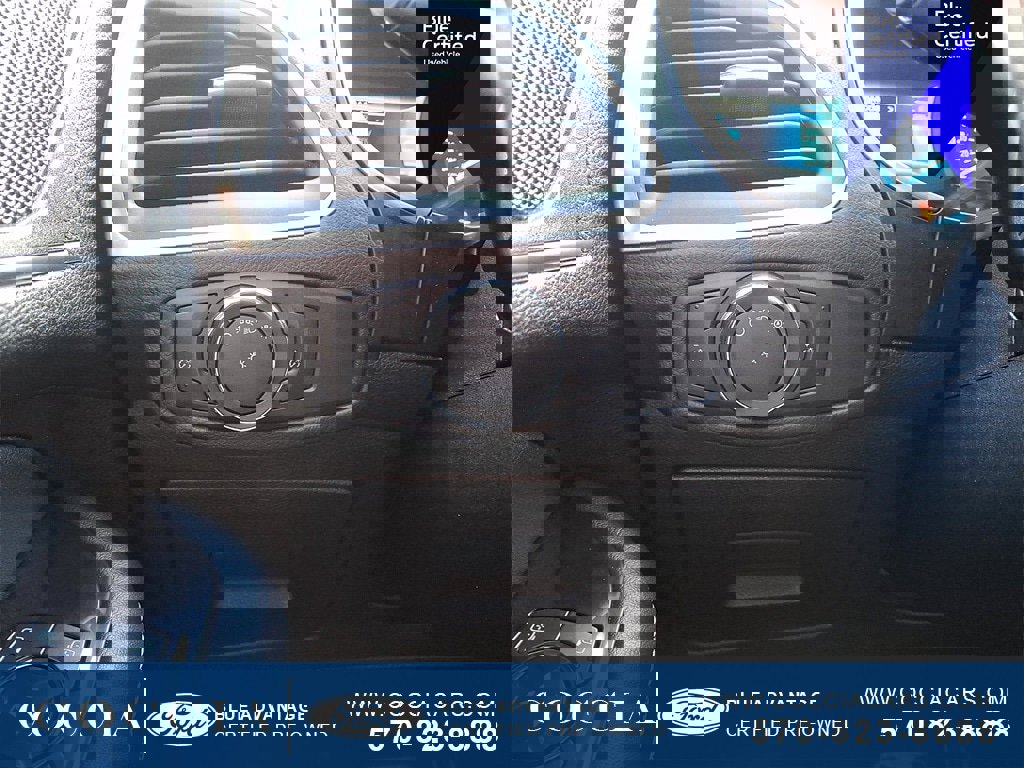 Used 2015 Ford Edge Sport image 25