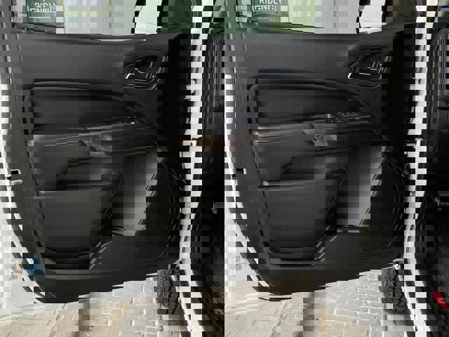 Used 2018 GMC Canyon SLT w/ Driver Alert Package image 9