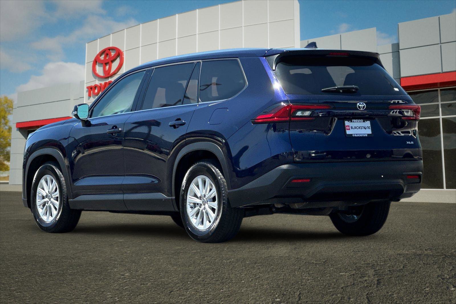 Certified 2025 Toyota Grand Highlander FWD image 5