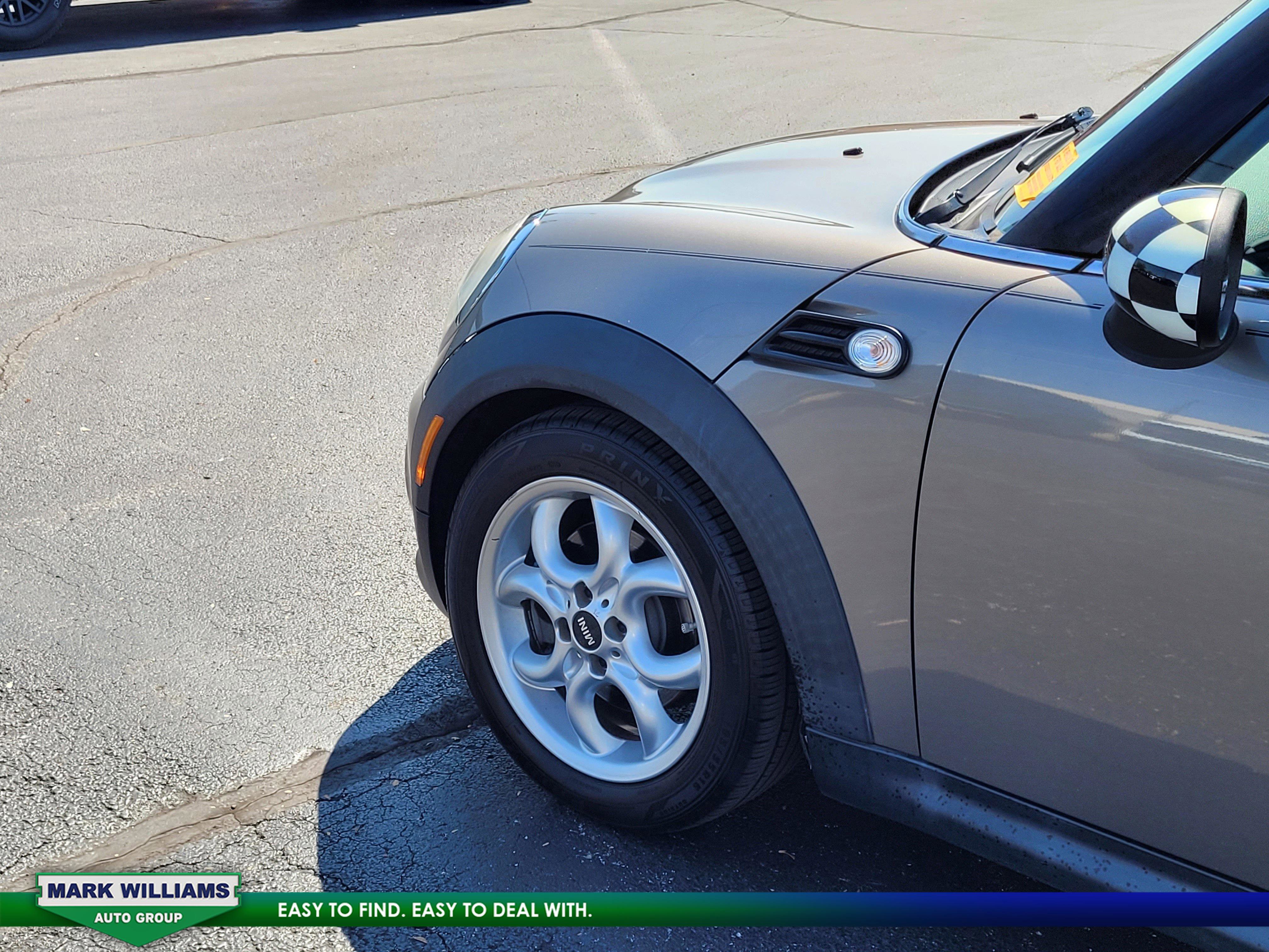 Used 2011 MINI Cooper Hardtop image 11