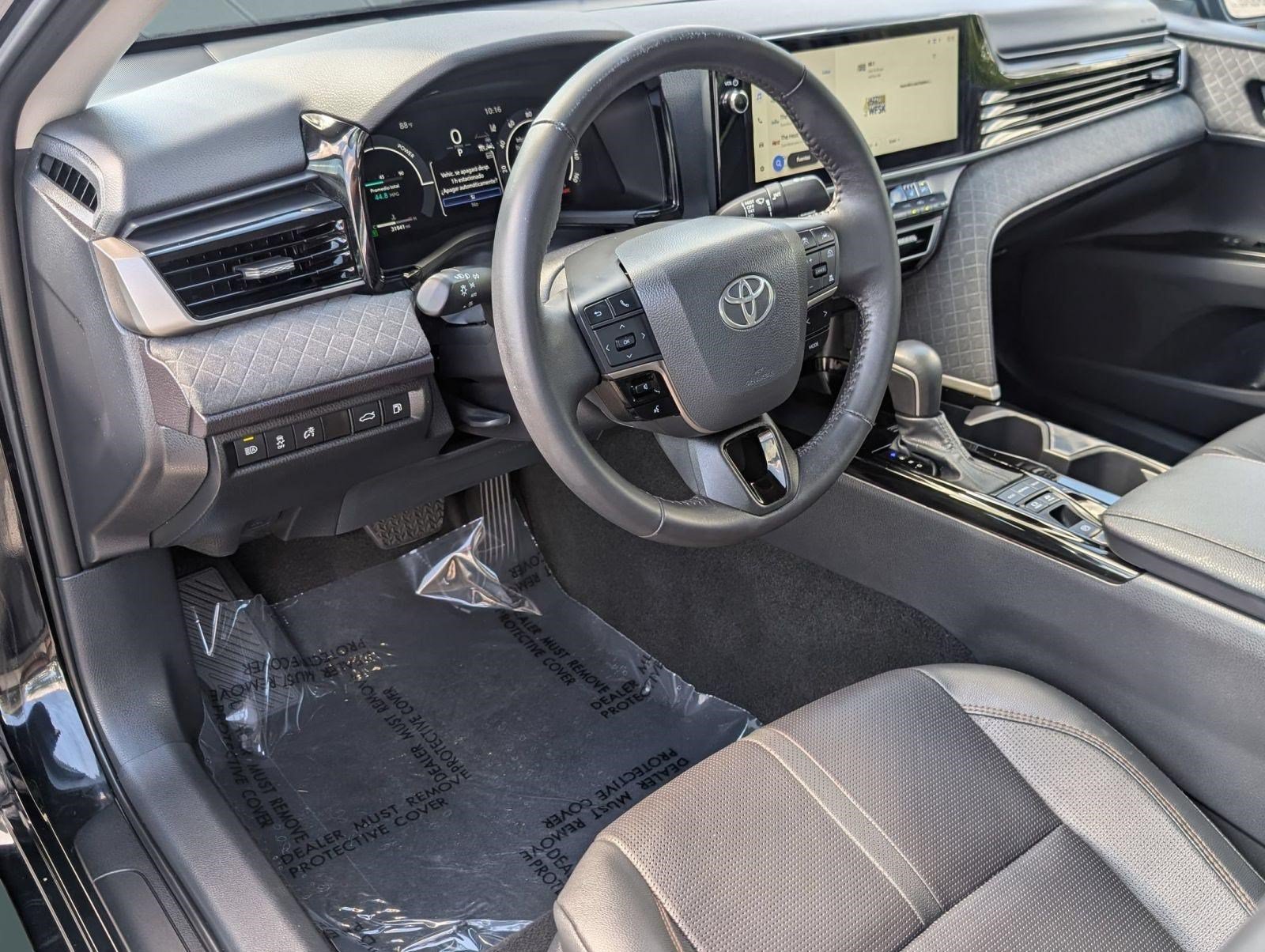 Used 2026 Toyota Camry XLE FWD image 4