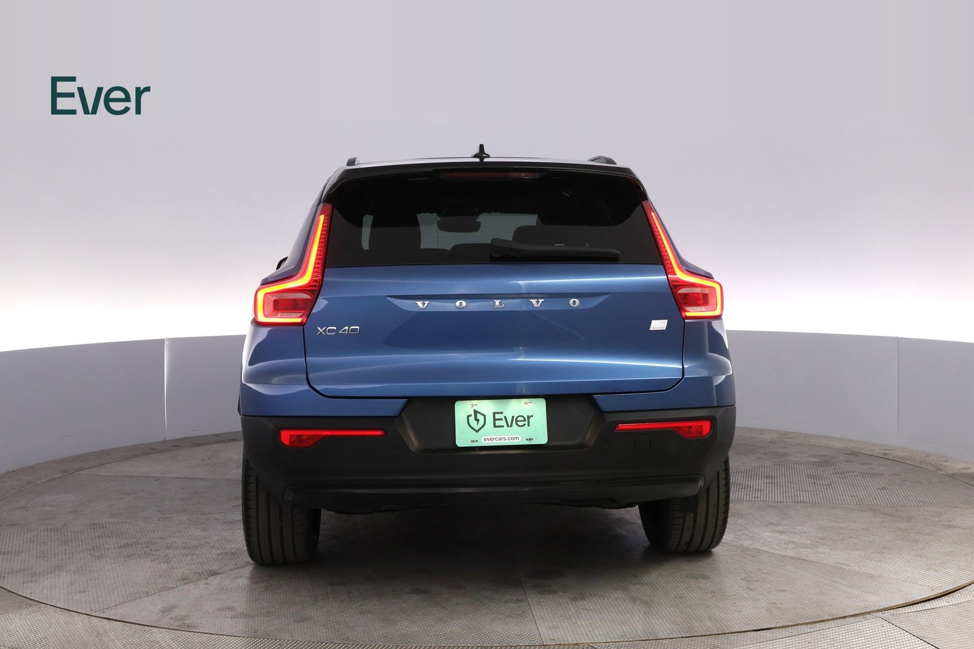 Used 2021 Volvo XC40 P8 Recharge w/ Advanced Package image 15