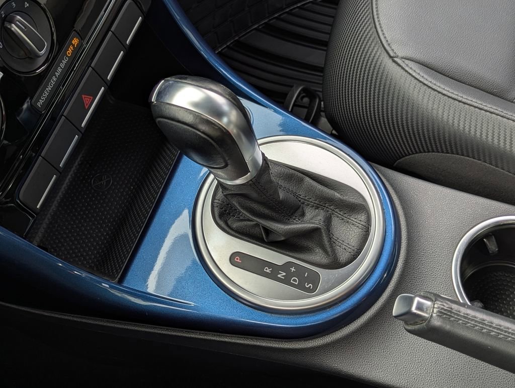 Used 2018 Volkswagen Beetle 2.0T S image 15