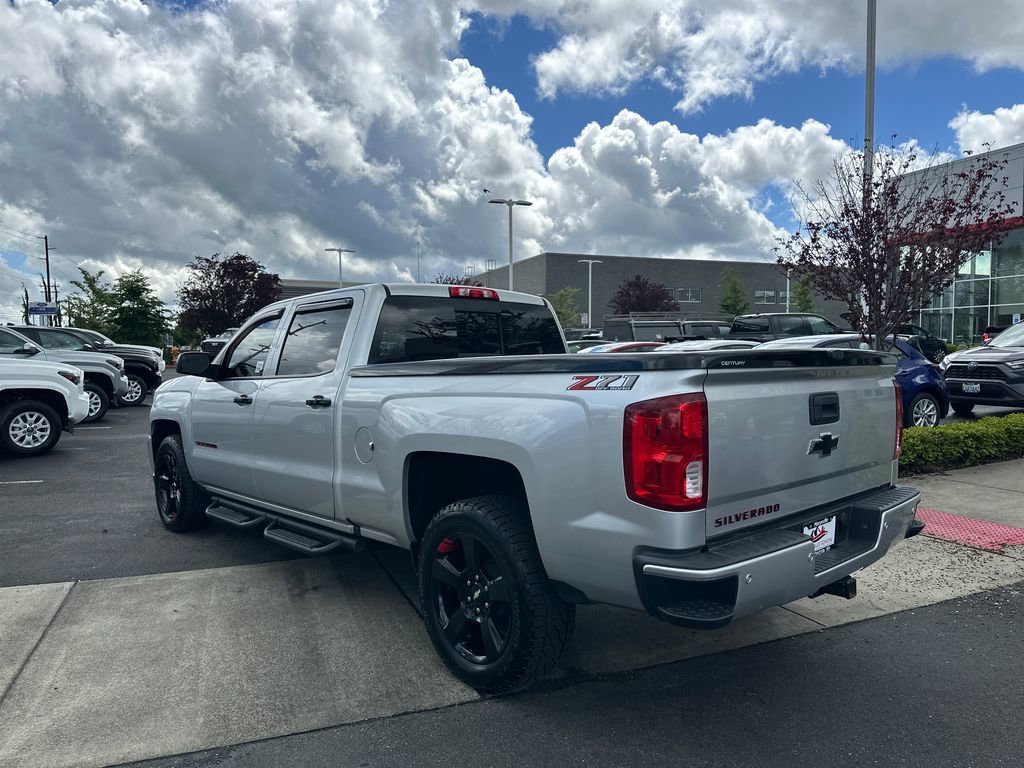 Used 2018 Chevrolet Silverado 1500 LTZ Z71 w/ Redline Edition AWD/4WD image 3