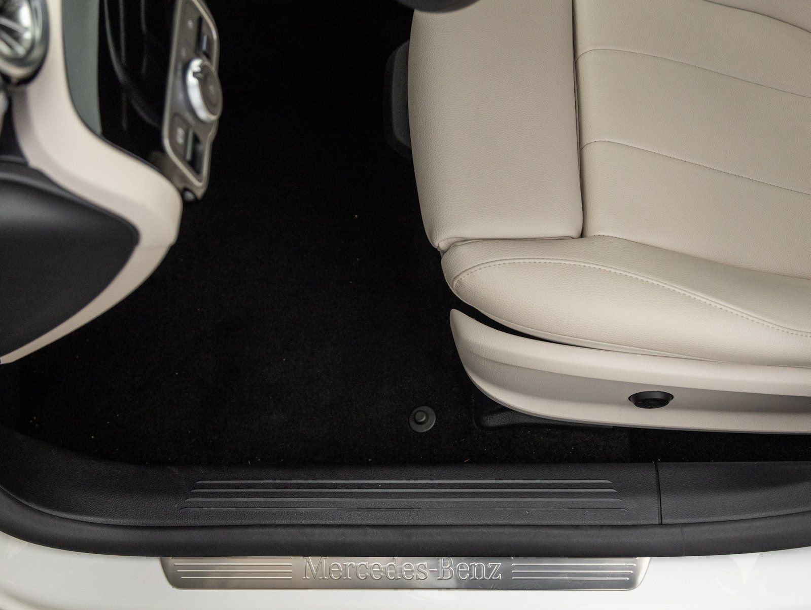 Used 2025 Mercedes-Benz CLA 250 image 23