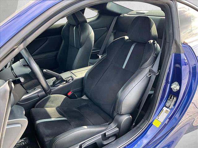 Used 2022 Toyota GR86 Premium RWD image 26