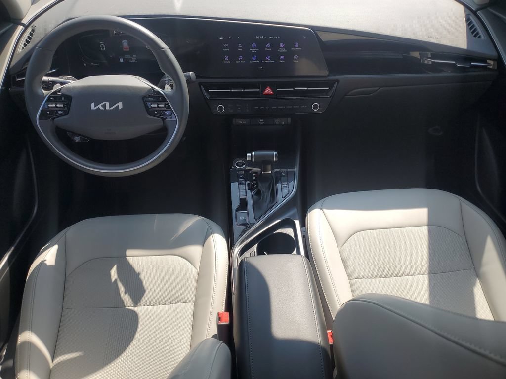 Certified 2023 Kia Niro EX FWD image 18