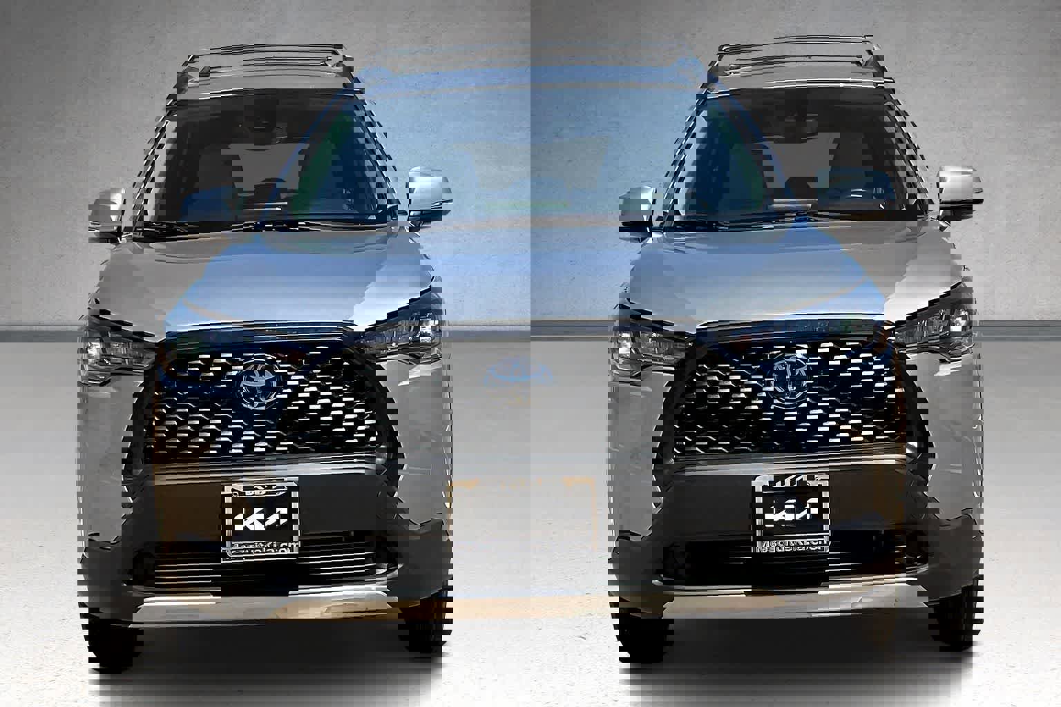 Used 2022 Toyota Corolla Cross LE image 6