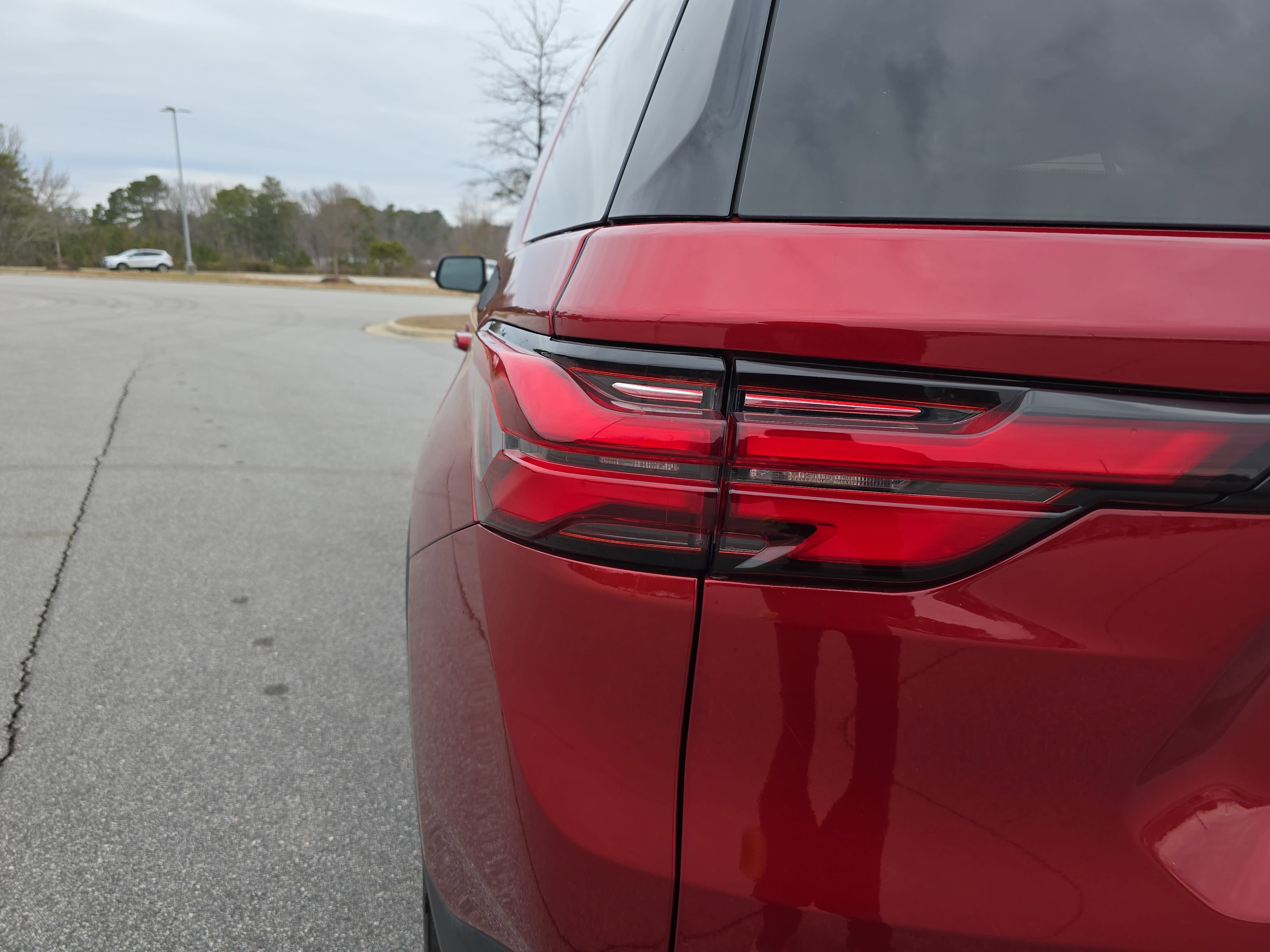 Used 2022 Chevrolet Traverse LT image 34