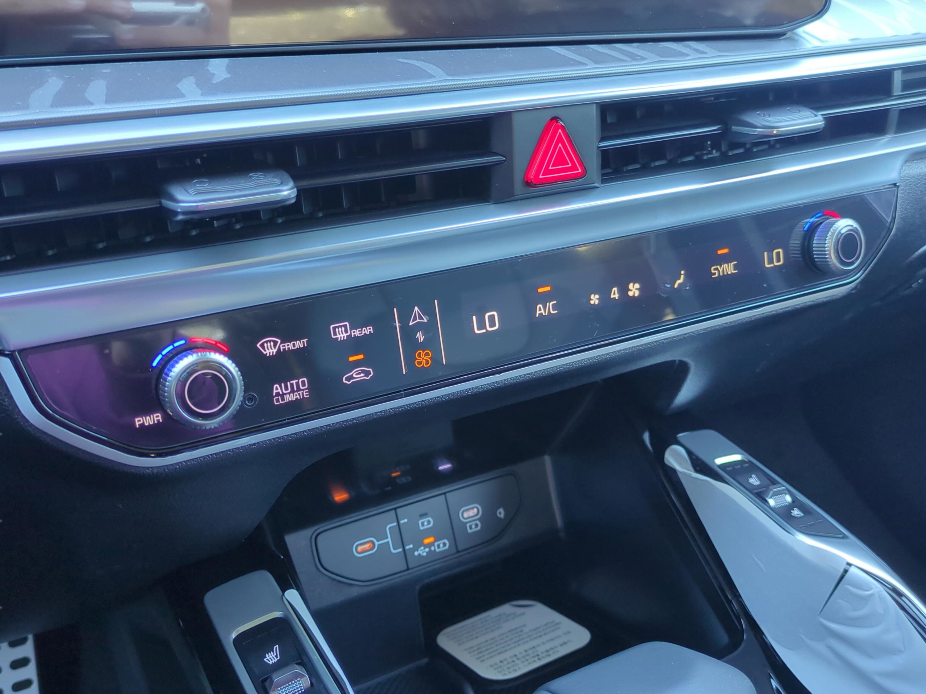 New 2026 Kia Sorento SX image 17