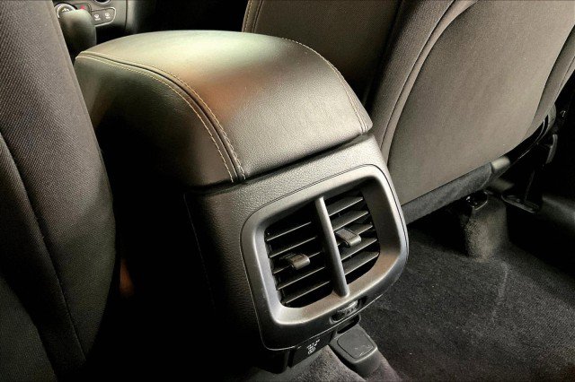 Used 2017 Jeep Cherokee Latitude image 34