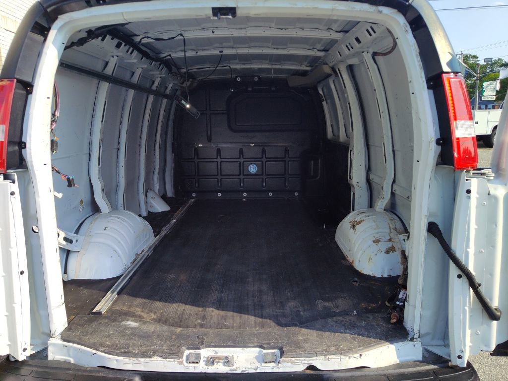 Used 2021 Chevrolet Express 2500 w/ Driver Convenience Package RWD image 13