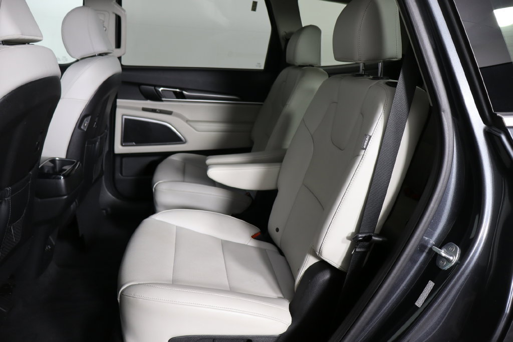 Used 2024 Kia Telluride S w/ S Sunroof Package AWD/4WD image 13