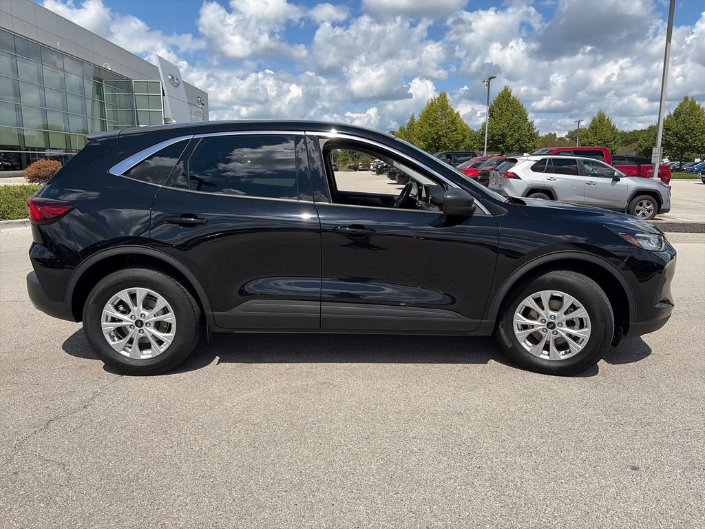 Used 2023 Ford Escape Active AWD/4WD image 8