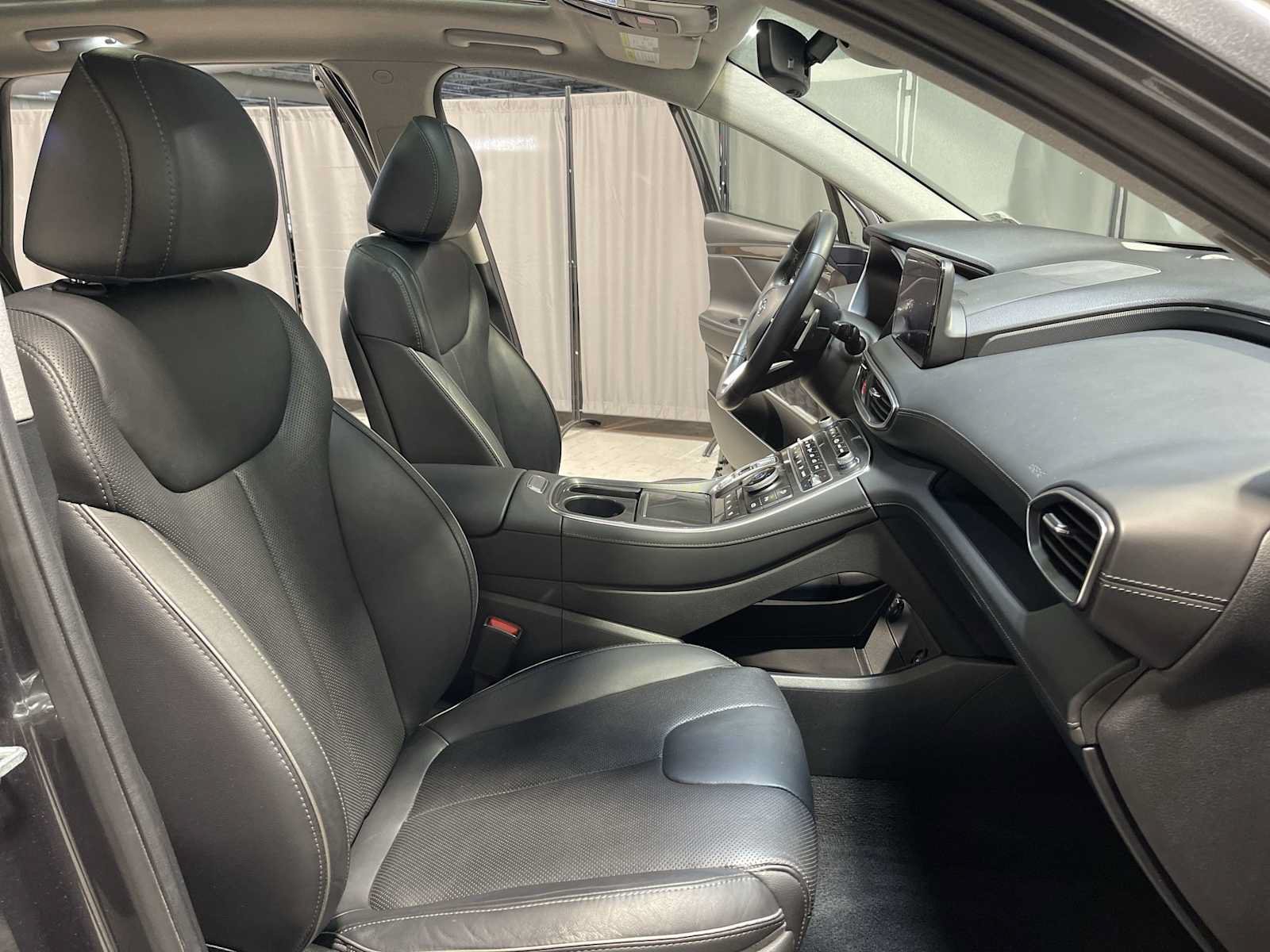 Used 2022 Hyundai Santa Fe Limited AWD/4WD image 14