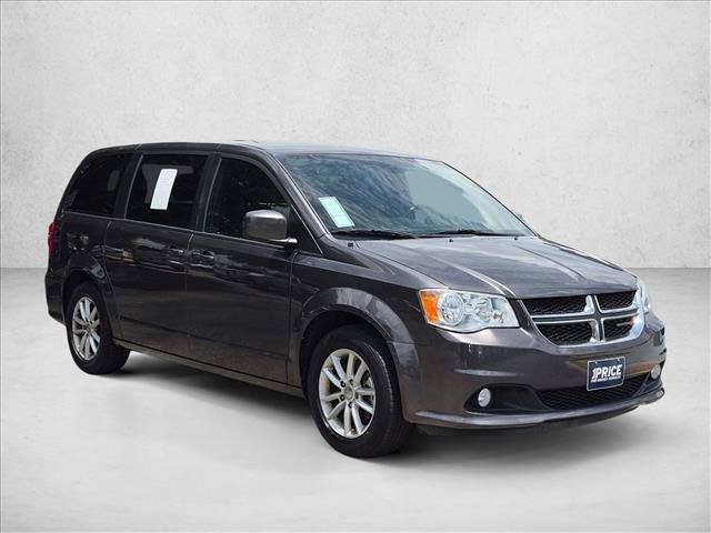 Used 2020 Dodge Grand Caravan SE FWD image 3