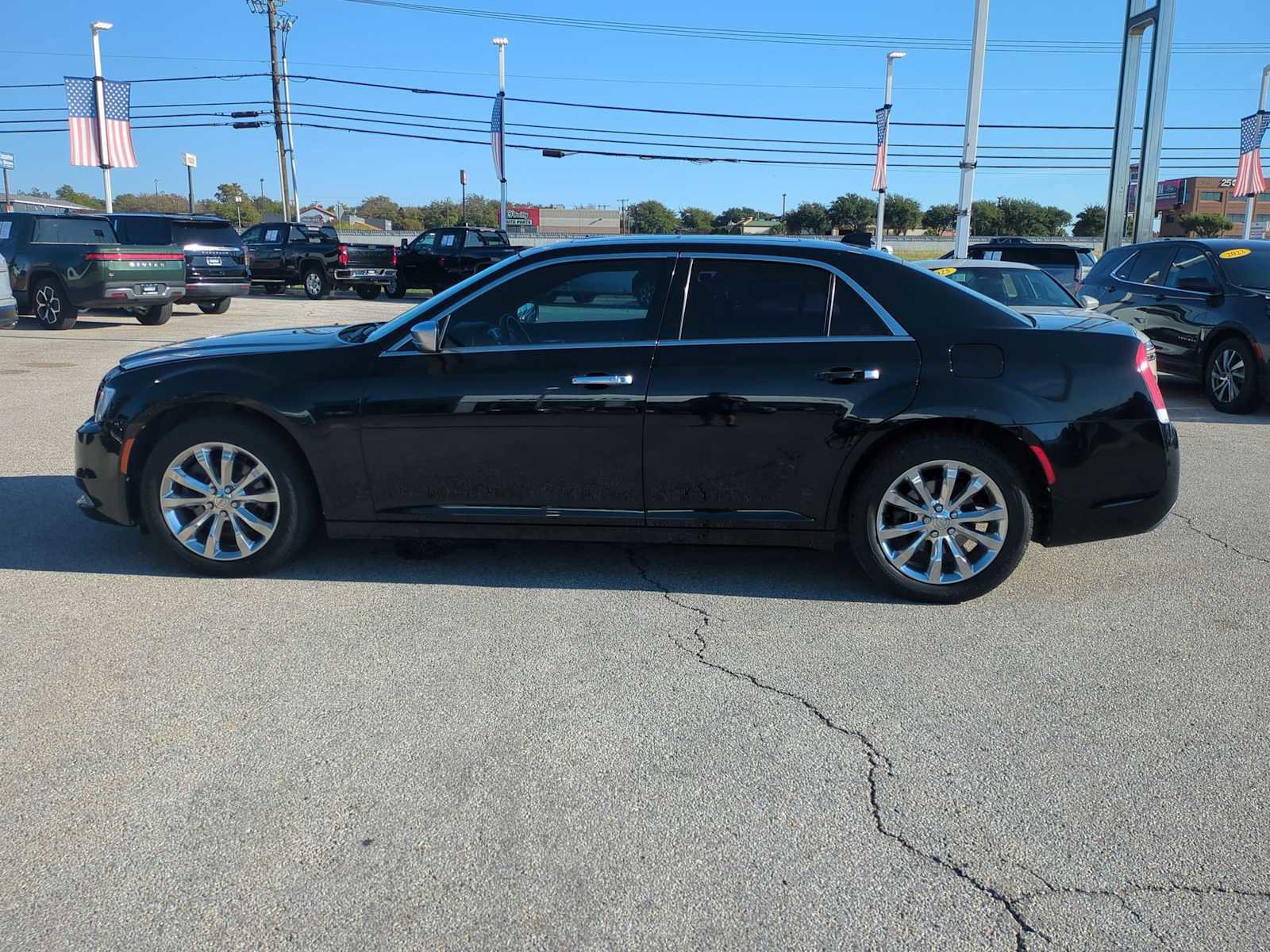 Used 2015 Chrysler 300 C Platinum w/ Harman/Kardon Audio Group image 5