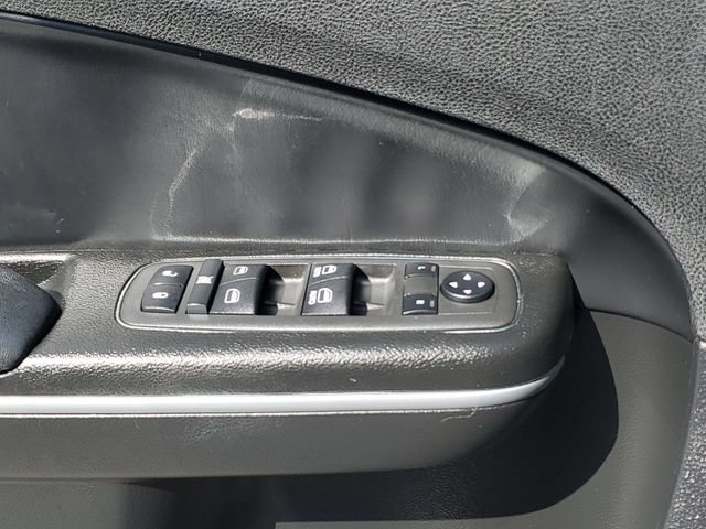 Used 2023 Chrysler 300 Touring w/ Sport Appearance Package RWD image 21